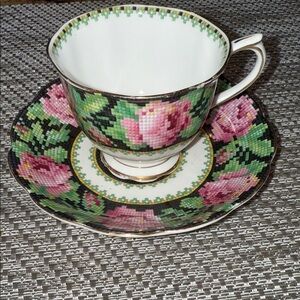 Royal Albert Needle Point Teacup and Sauce Set
